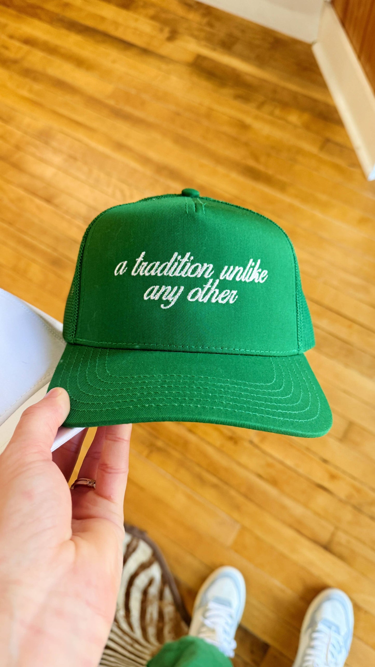 A Tradition Unlike Any Other Masters Embroidered Canvas + Mesh Hat: White hat | kelly green thread